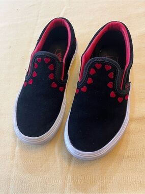 Vans Kids Black Slip-On Sneakers with Red Heart Details